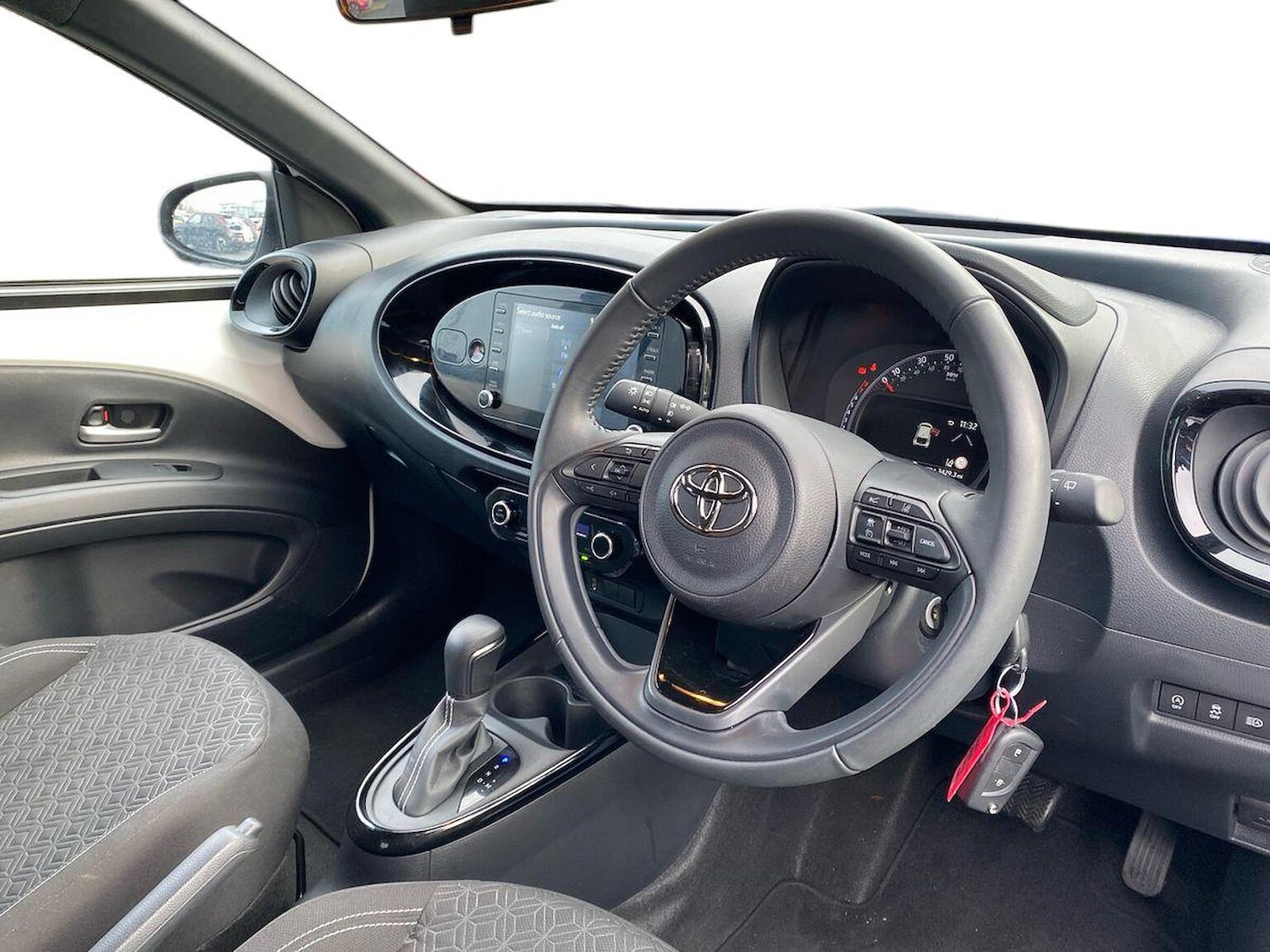 Used Toyota Aygo X 2023 for sale - 77024259: Photo 15