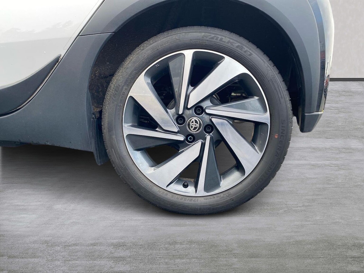 Used Toyota Aygo X 2023 for sale - 77024259: Photo 6