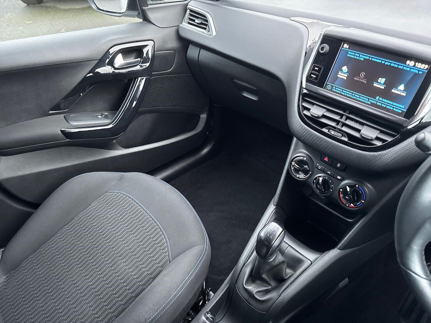 Used Peugeot 208 2019 for sale - 76879682: Photo 13