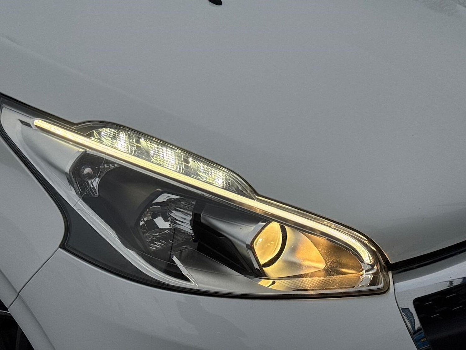 Used Peugeot 208 2019 for sale - 76879682: Photo 30