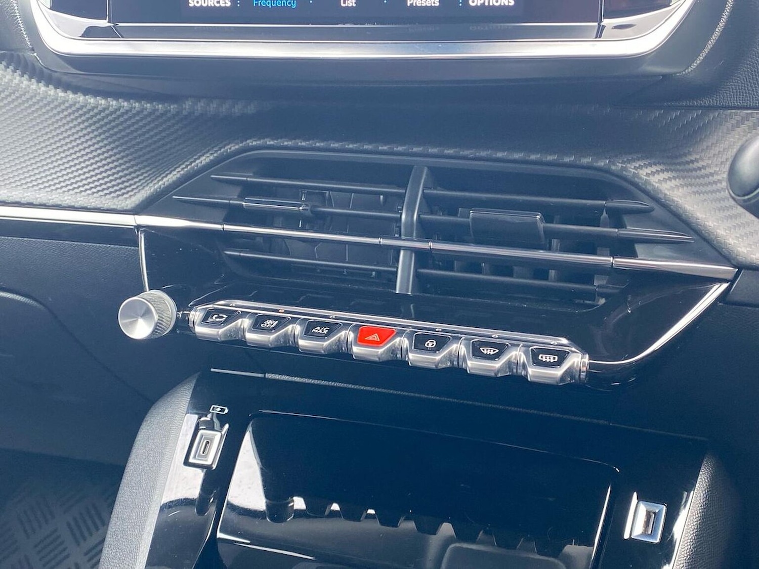 Used Peugeot 2008 2020 for sale - 78193782: Photo 14