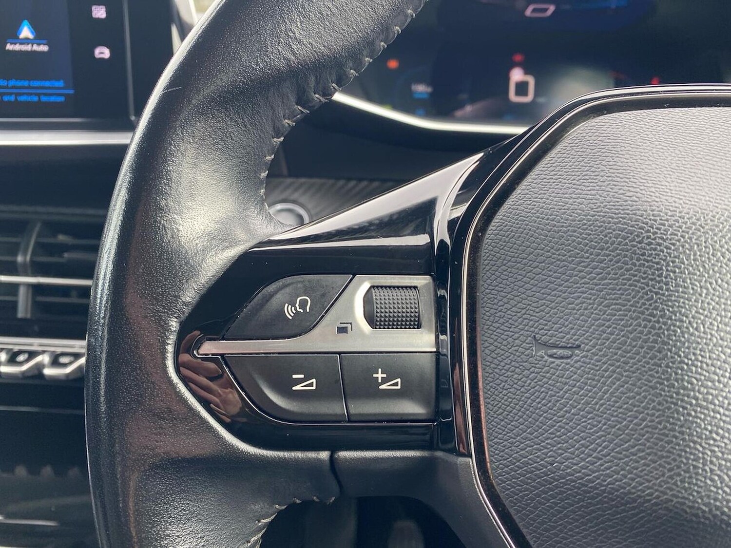 Used Peugeot 2008 2020 for sale - 78193782: Photo 29