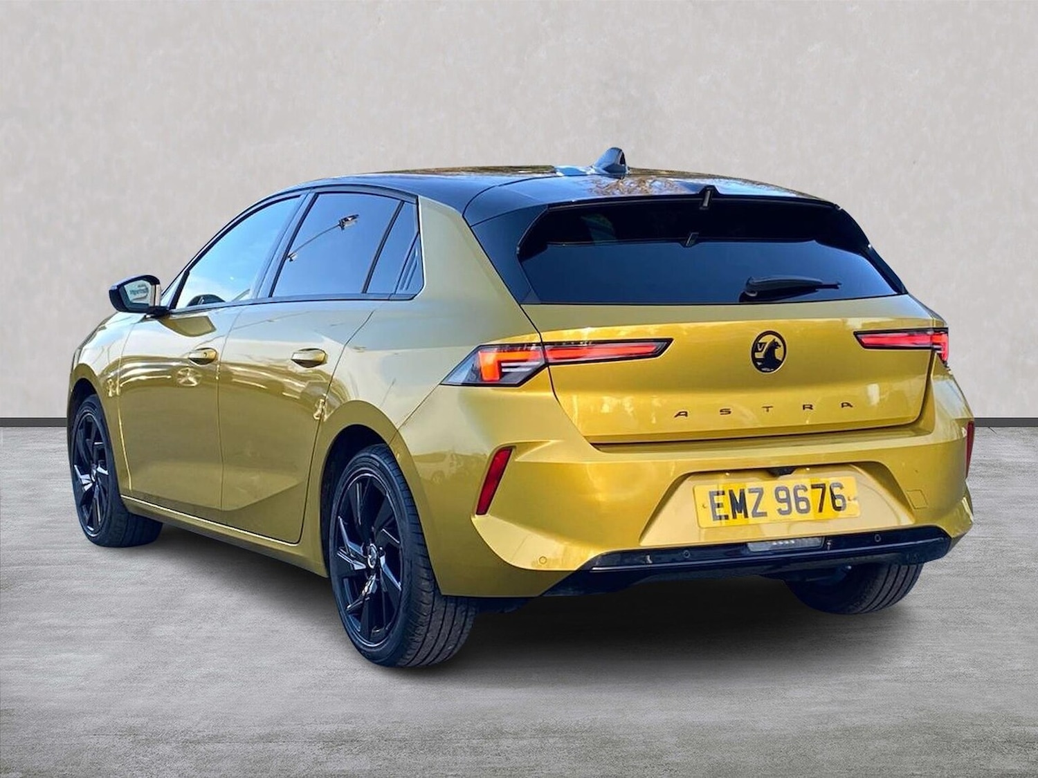 Used Vauxhall Astra 2024 for sale - 77488154: Photo 2