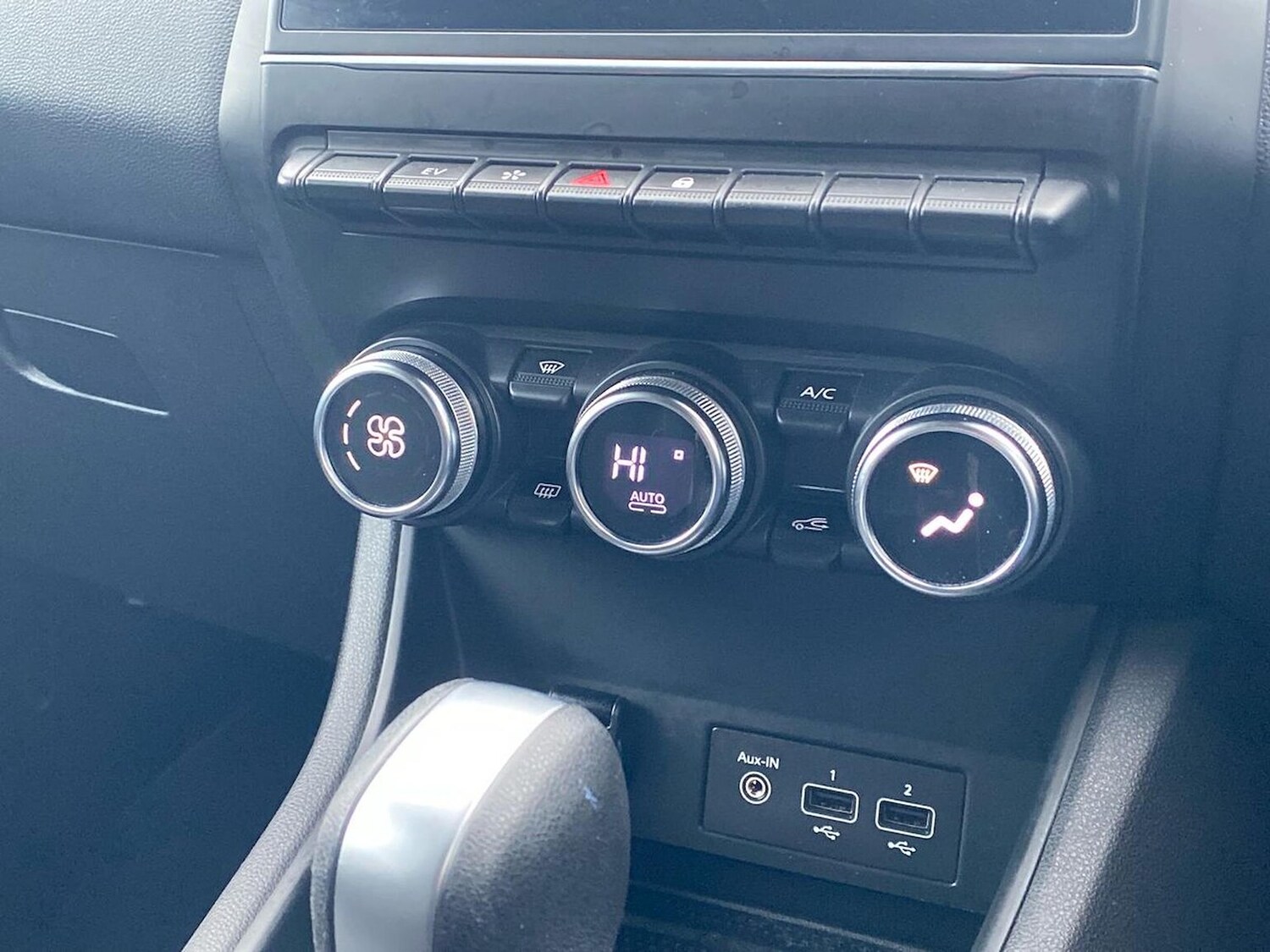 Used Renault Captur 2023 for sale - 78053537: Photo 12