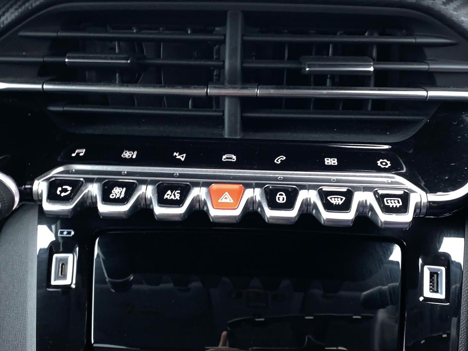 Used Peugeot 208 2022 for sale - 77024257: Photo 12