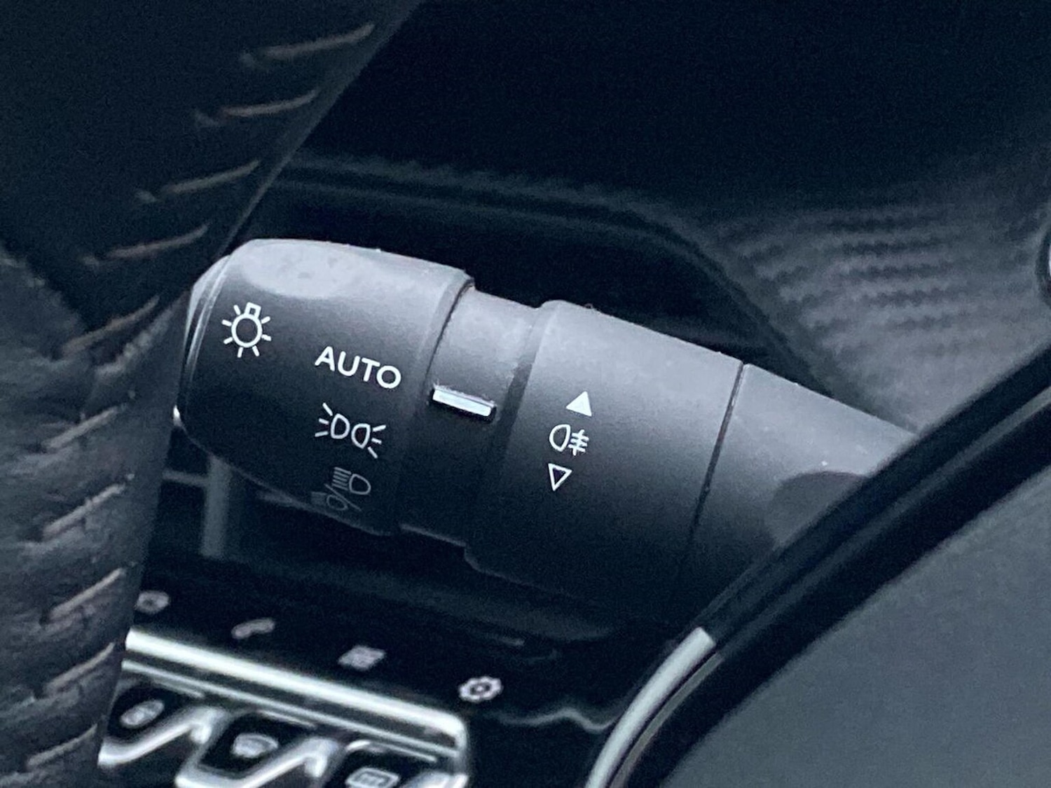 Used Peugeot 208 2022 for sale - 77024257: Photo 29