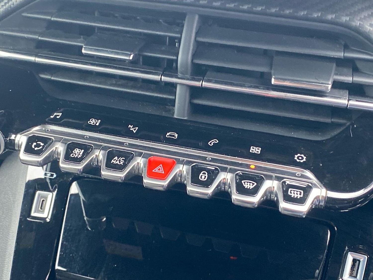 Used Peugeot 208 2022 for sale - 76566530: Photo 22