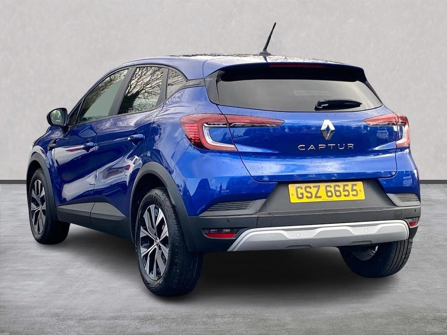 Used Renault Captur 2023 for sale - 78190996: Photo 4