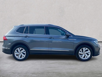 Used Volkswagen Tiguan Allspace 2023 for sale - 78916146: Photo