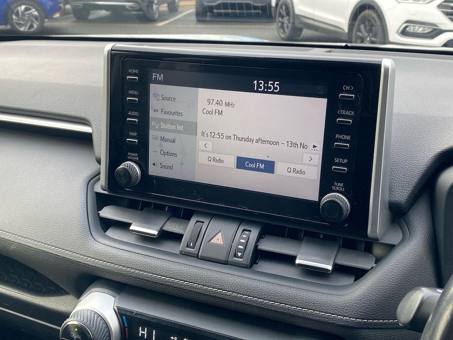 Used Toyota RAV4 2019 for sale - 76566527: Photo 11