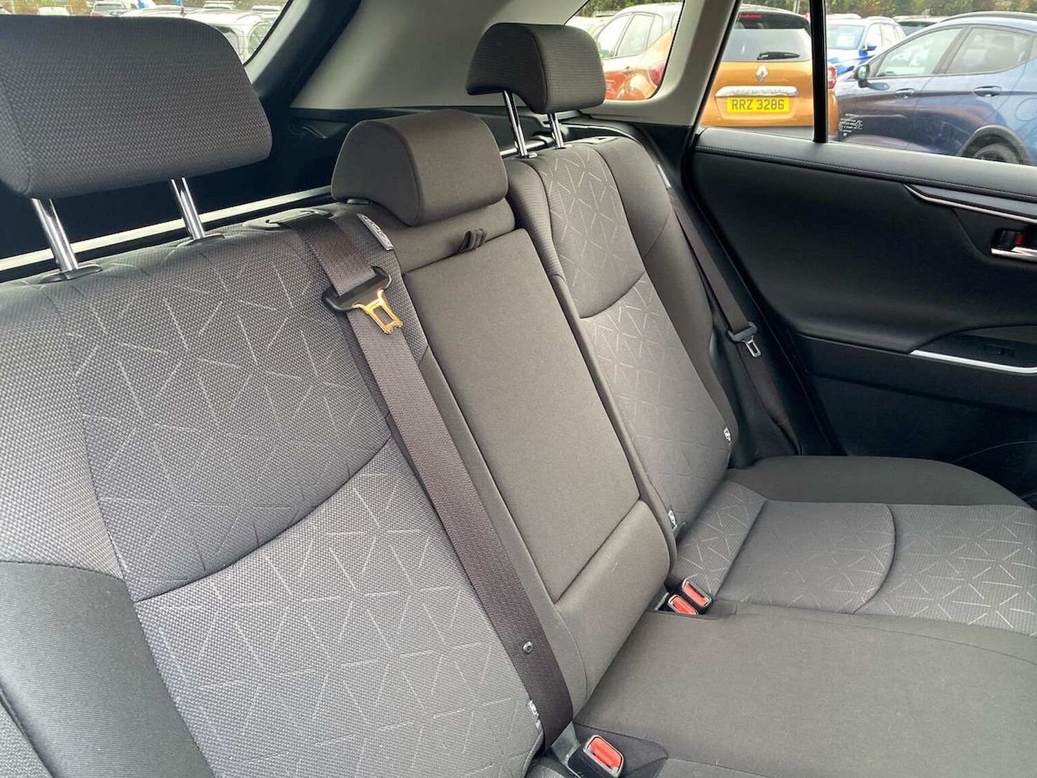 Used Toyota RAV4 2019 for sale - 76566527: Photo 16