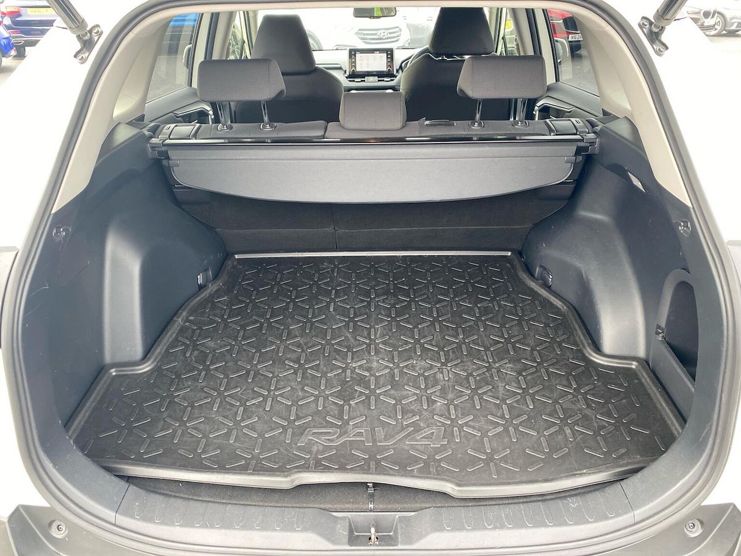 Used Toyota RAV4 2019 for sale - 76566527: Photo 17