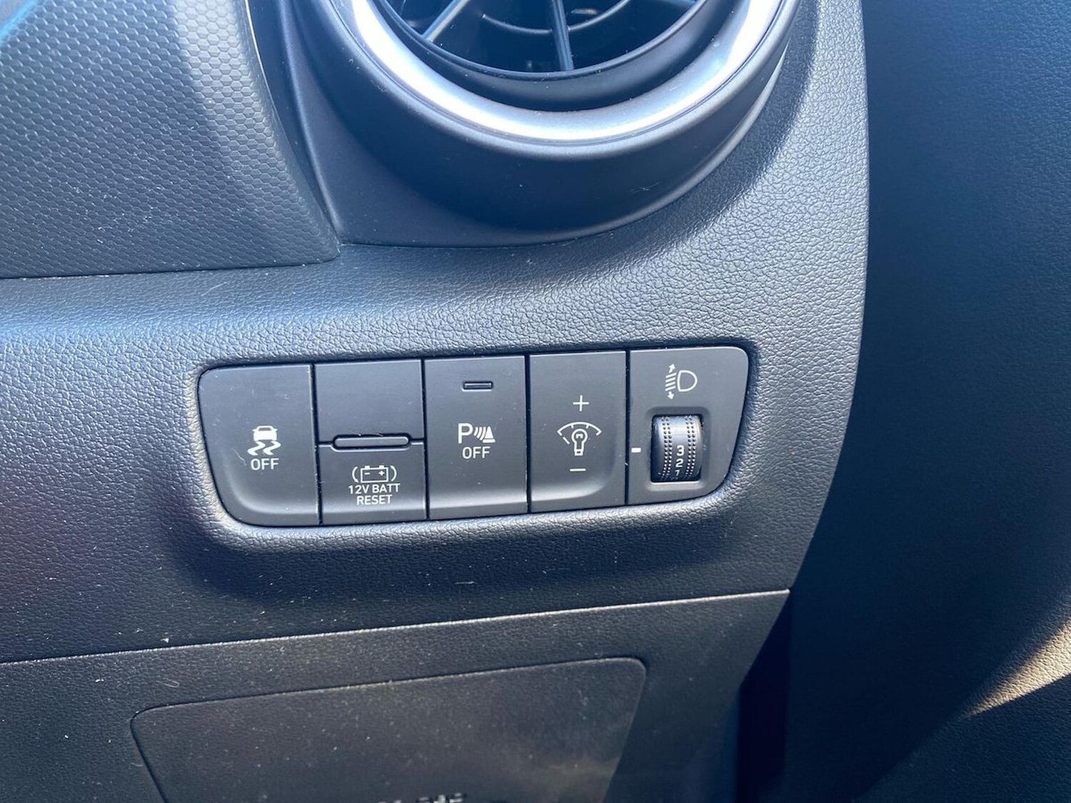 Used Hyundai KONA 2022 for sale - 76170724: Photo 25