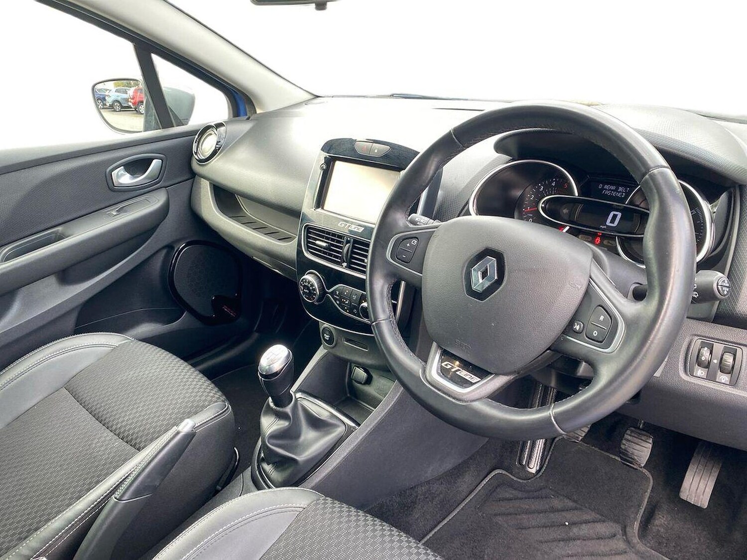 Used Renault Clio 2018 for sale - 78193677: Photo 17