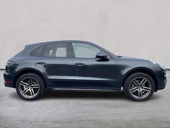 Used Porsche Macan 2020 for sale - 78909839: Photo