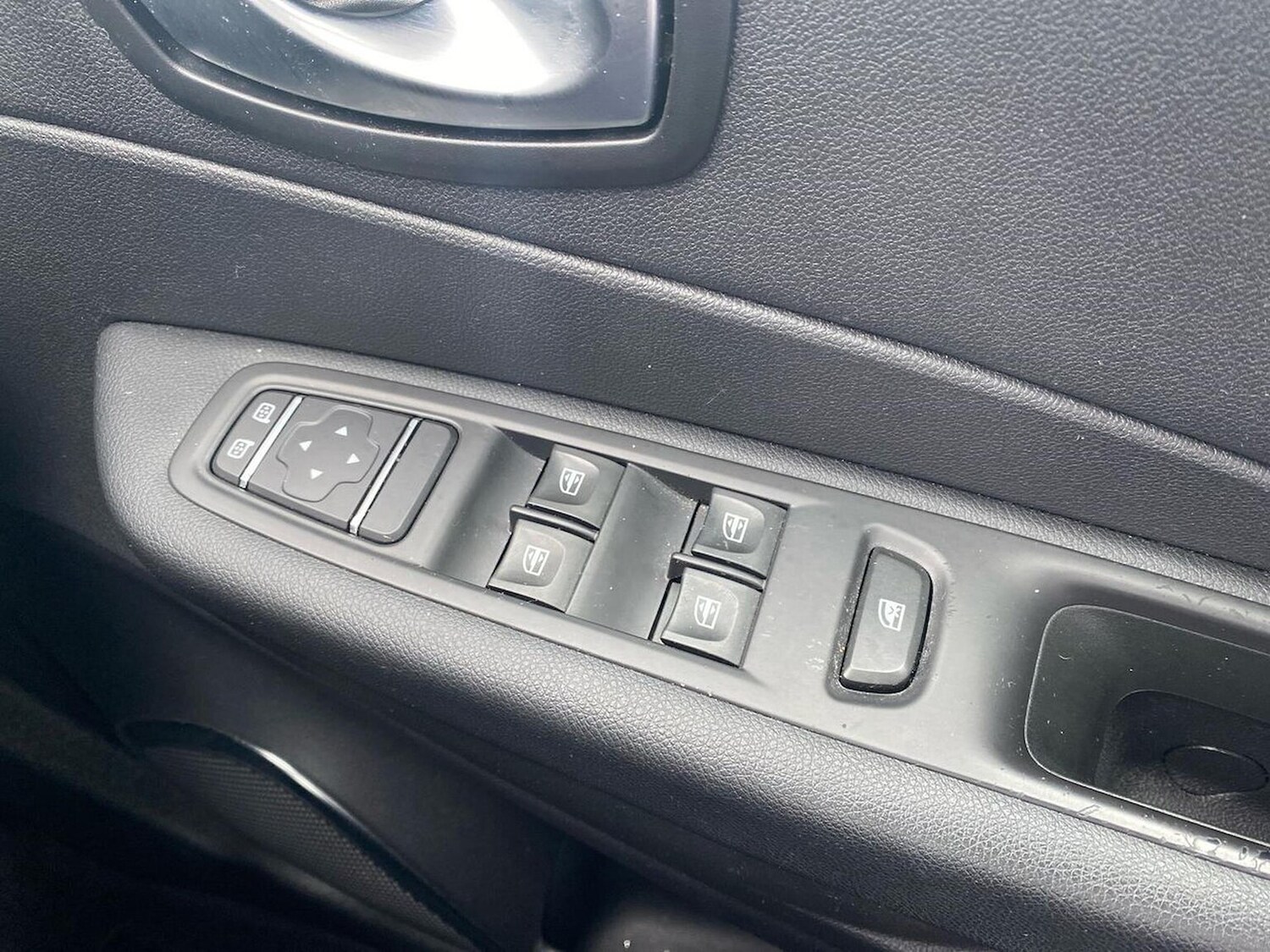 Used Renault Captur 2019 for sale - 78193570: Photo 23