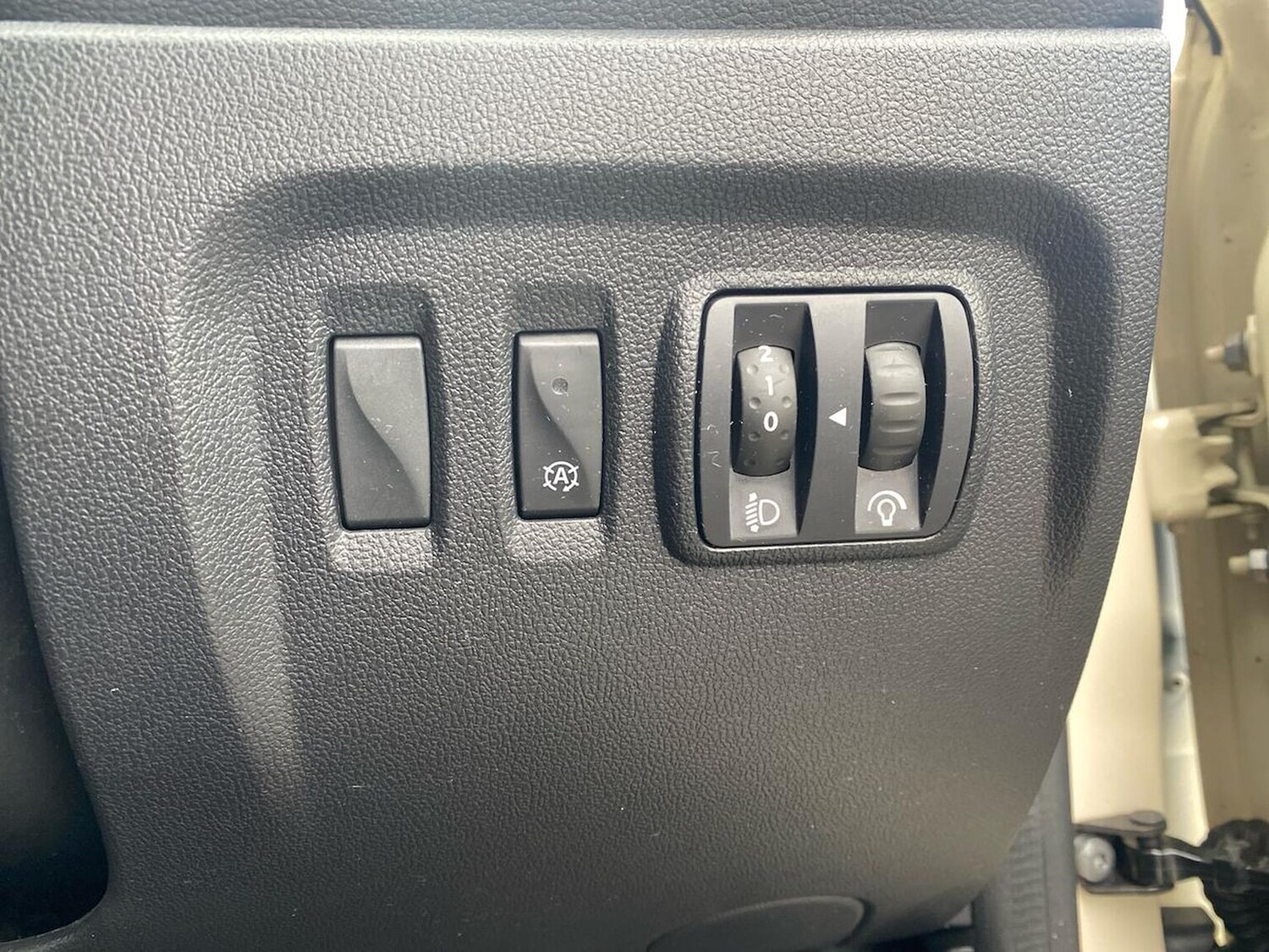 Used Renault Captur 2019 for sale - 78193570: Photo 24