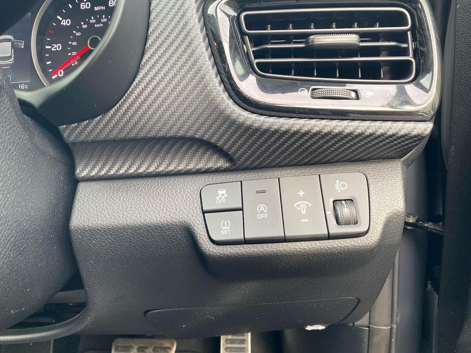 Used Kia Stonic 2021 for sale - 76490725: Photo 25