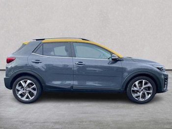 Used Kia Stonic 2021 for sale - 76490725: Photo