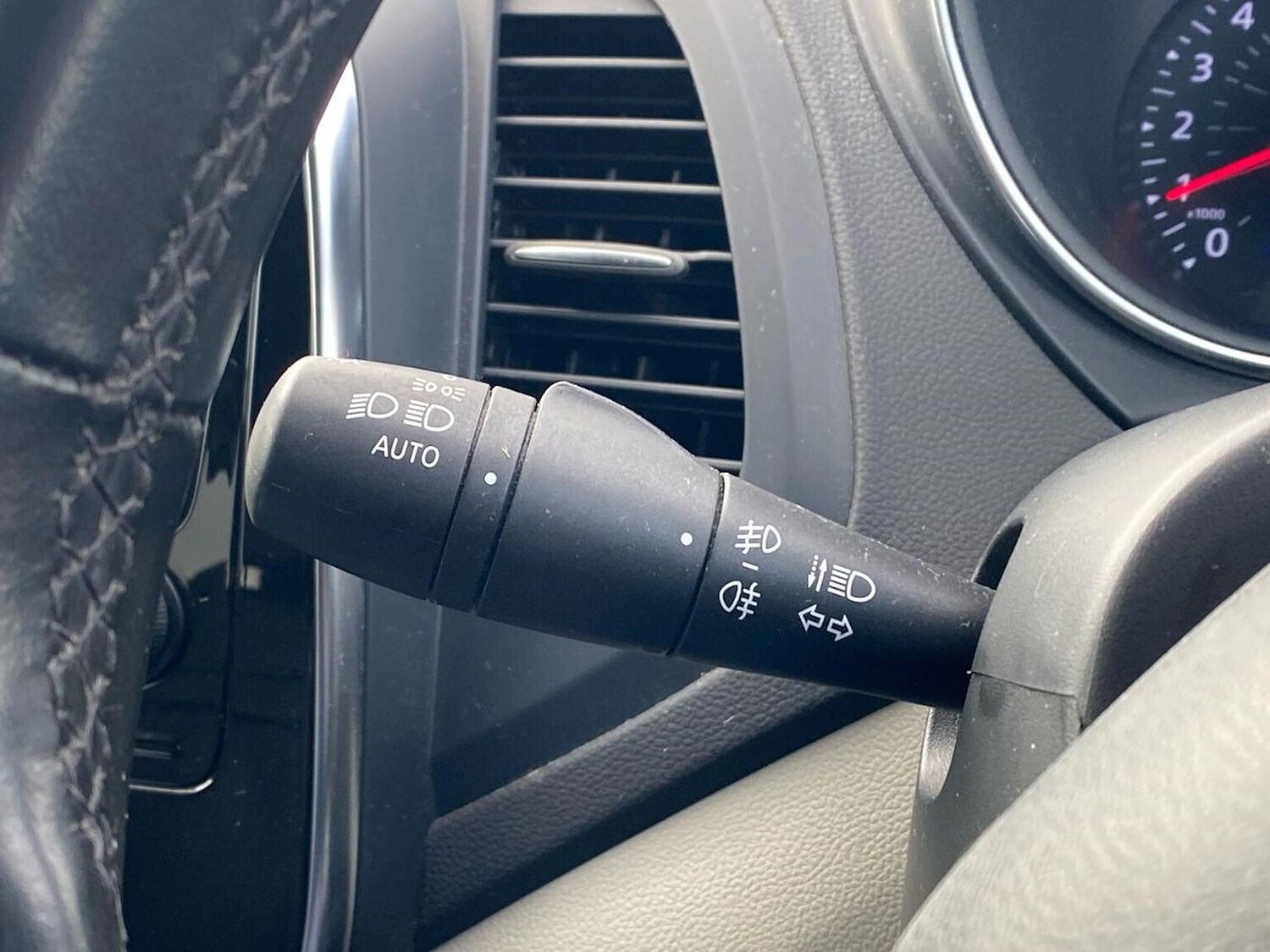 Used Renault Captur 2020 for sale - 76566544: Photo 27