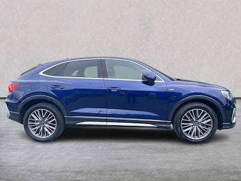 Used Audi Q3 2023 for sale - 79043638: Photo