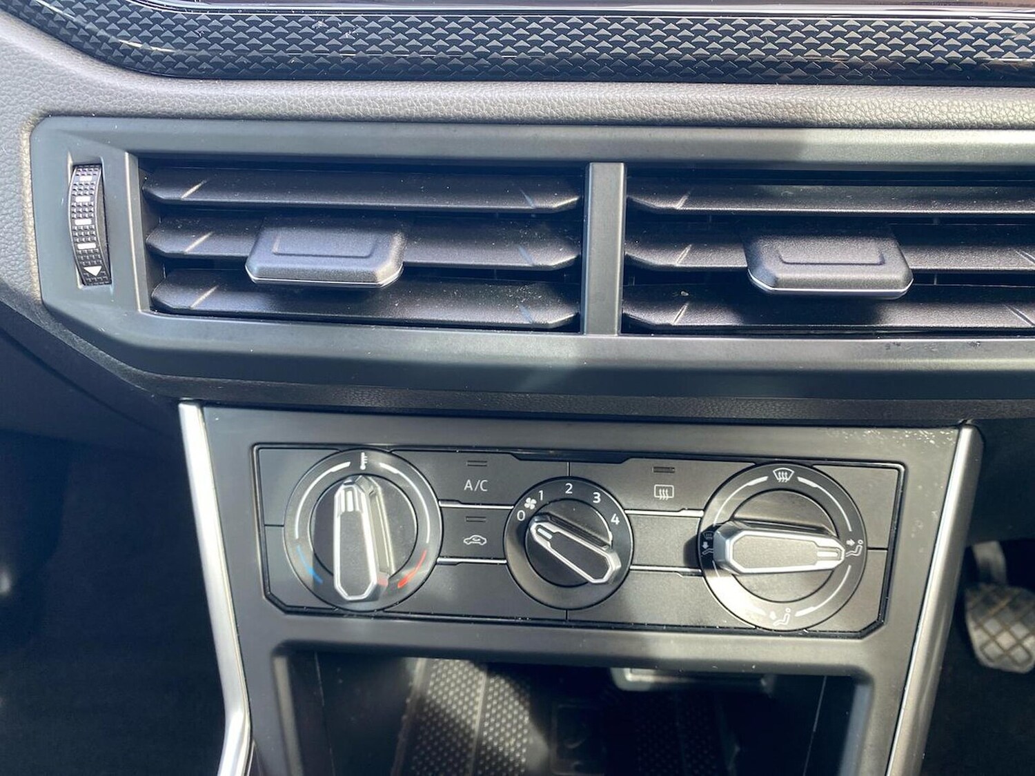 Used Volkswagen Taigo 2023 for sale - 78193539: Photo 14