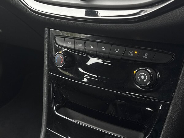 Used Vauxhall Astra 2017 for sale - 76305381: Photo 12