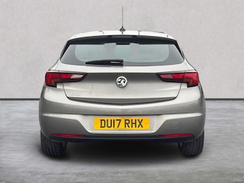 Used Vauxhall Astra 2017 for sale - 76305381: Photo 4