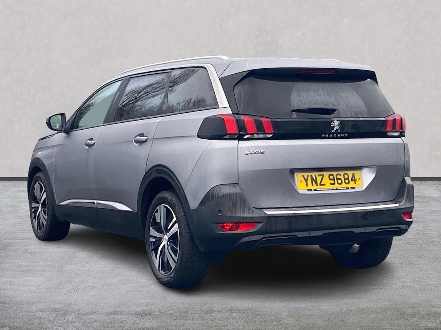 Used Peugeot 5008 2020 for sale - 76957548: Photo 2