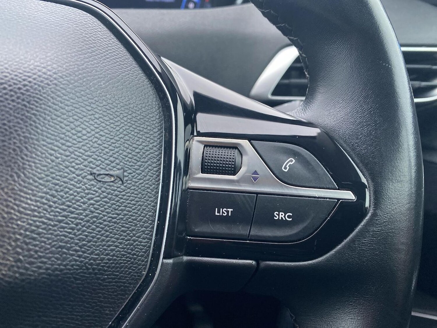 Used Peugeot 5008 2020 for sale - 76957548: Photo 26