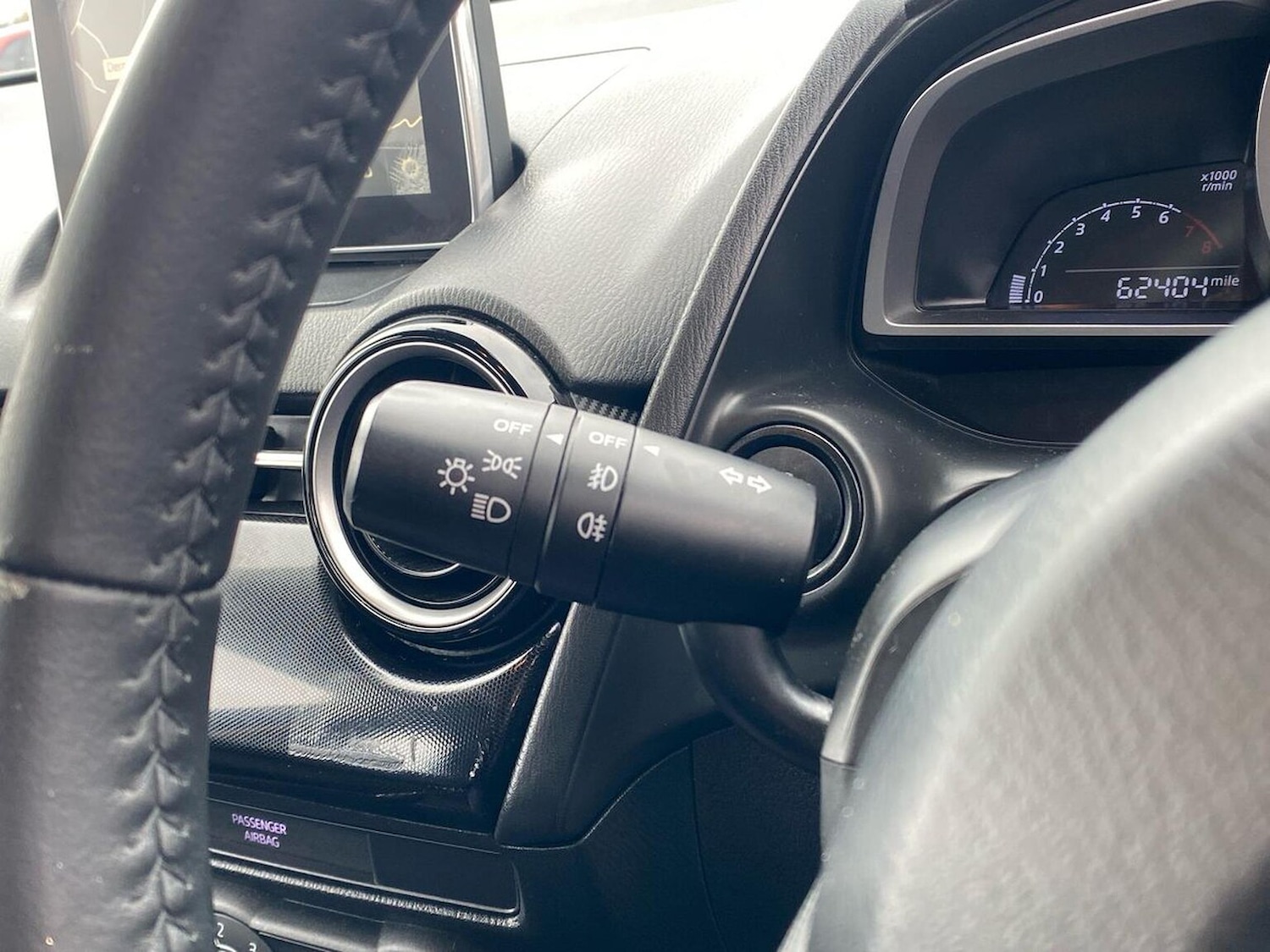 Used Mazda Mazda2 2016 for sale - 77818235: Photo 28