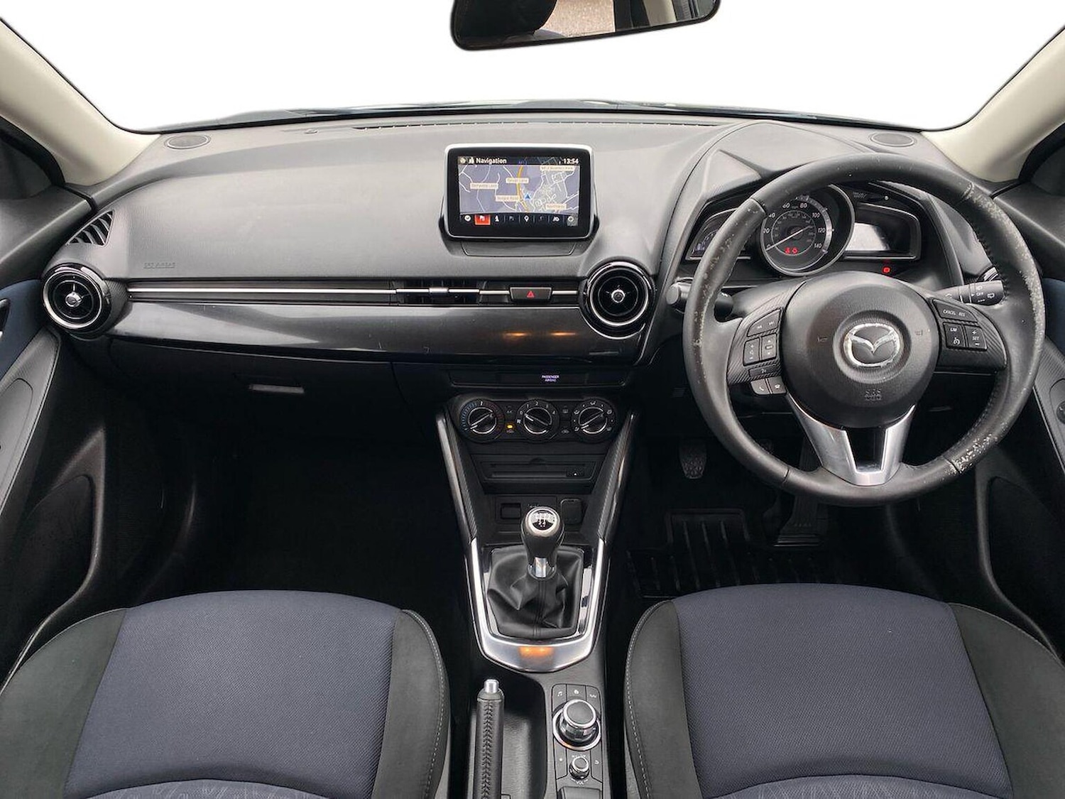 Used Mazda Mazda2 2016 for sale - 77818235: Photo 8