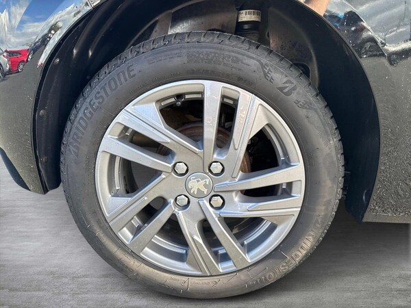 Used Peugeot 208 2022 for sale - 76243159: Photo 6