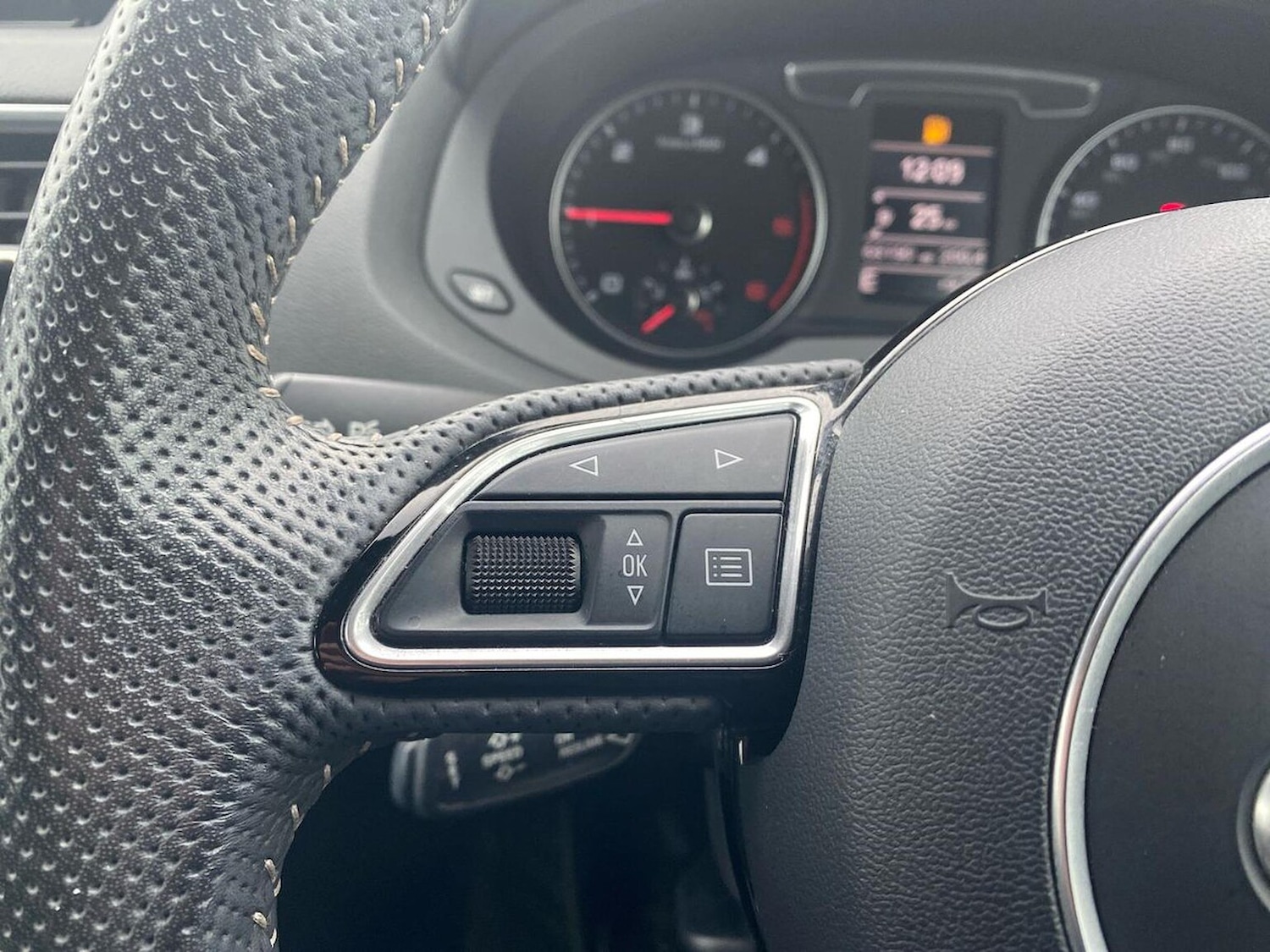 Used Audi Q3 2018 for sale - 76407438: Photo 26