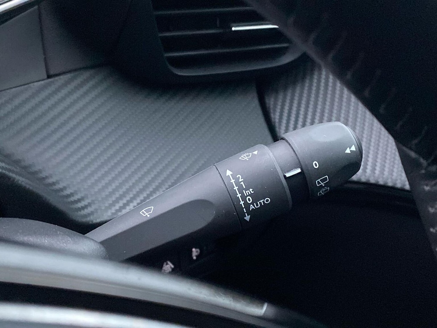 Used Peugeot 208 2022 for sale - 77488927: Photo 28