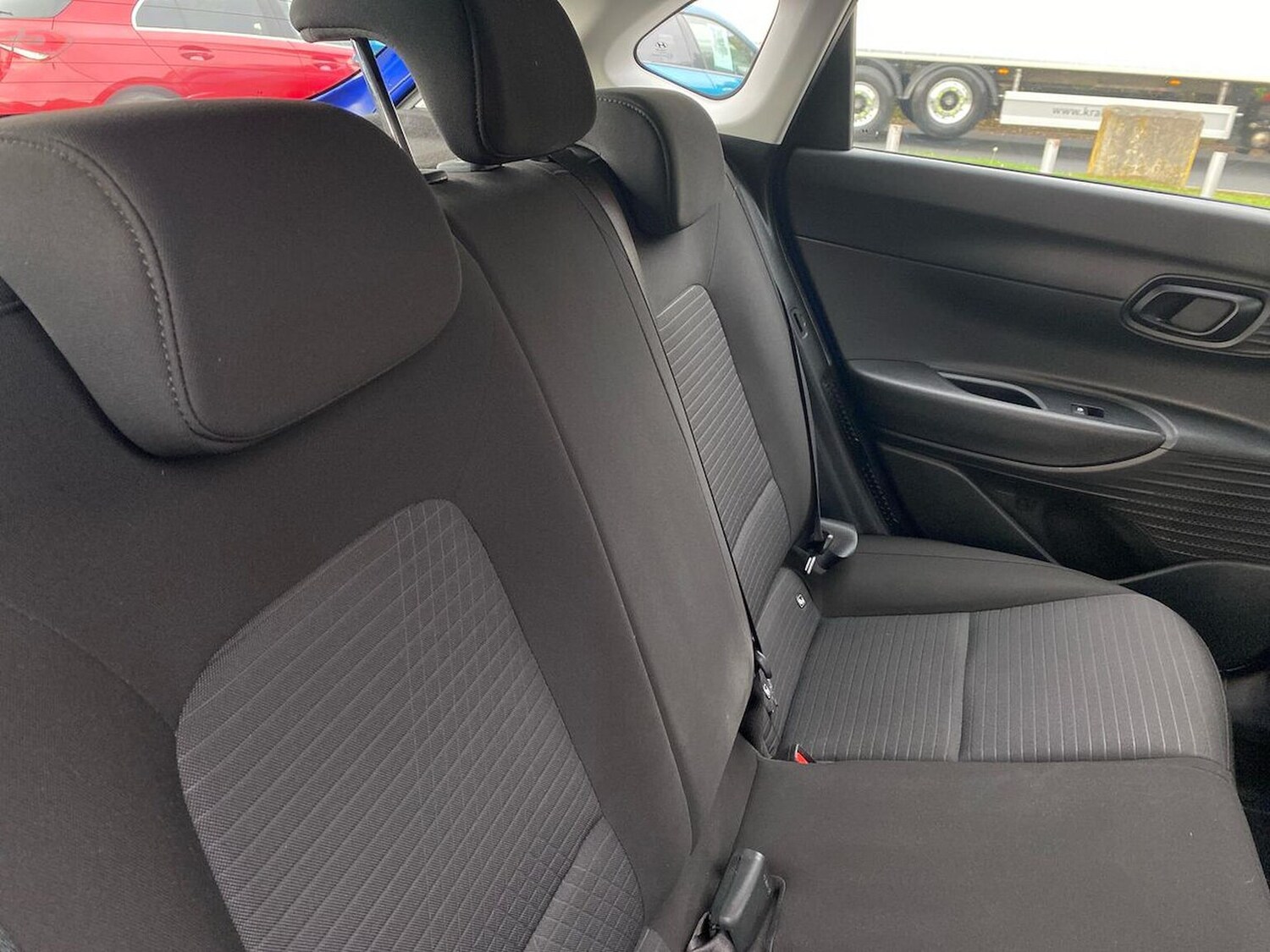 Used Hyundai i20 2023 for sale - 76305382: Photo 16