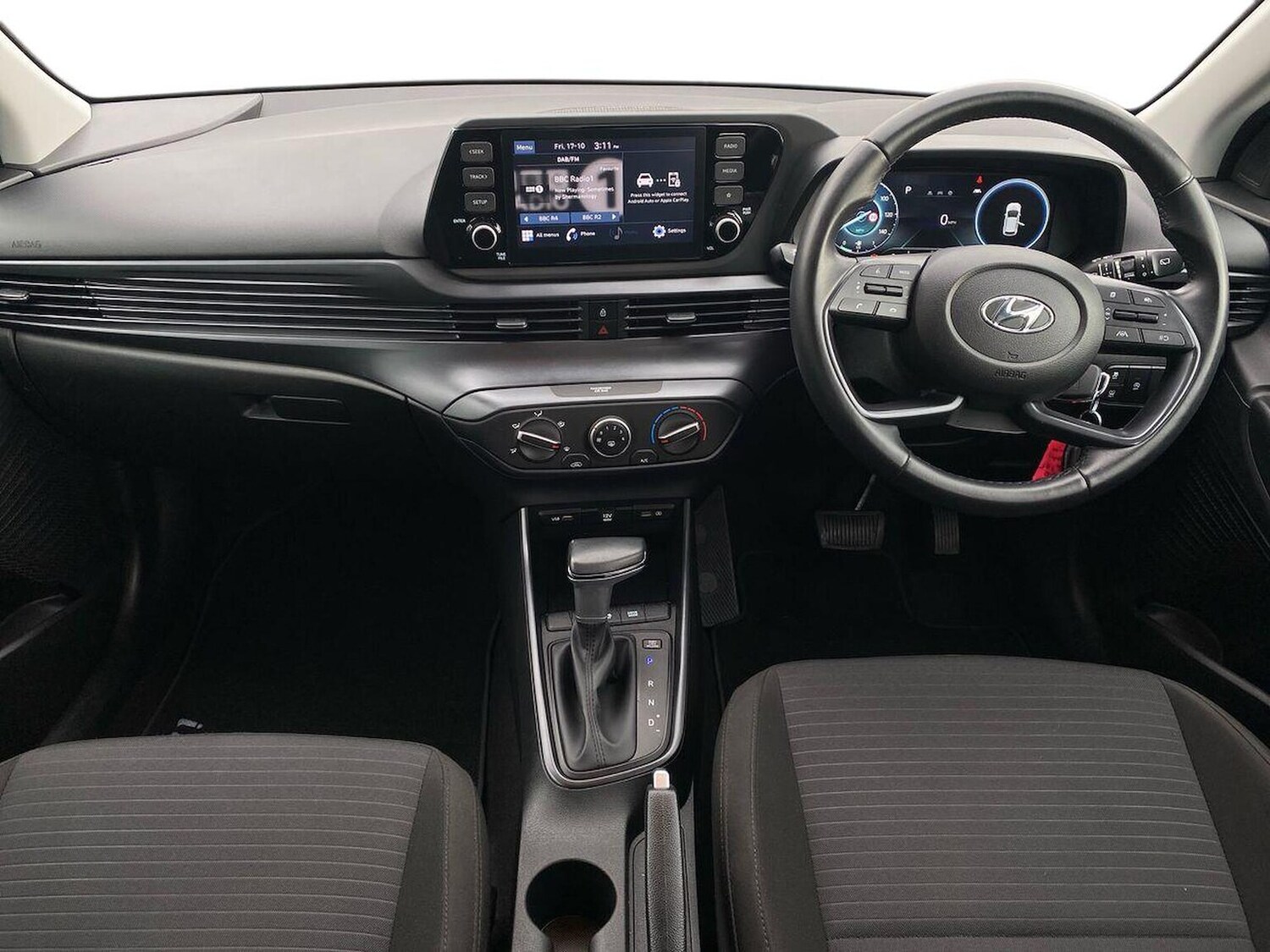 Used Hyundai i20 2023 for sale - 76305382: Photo 8