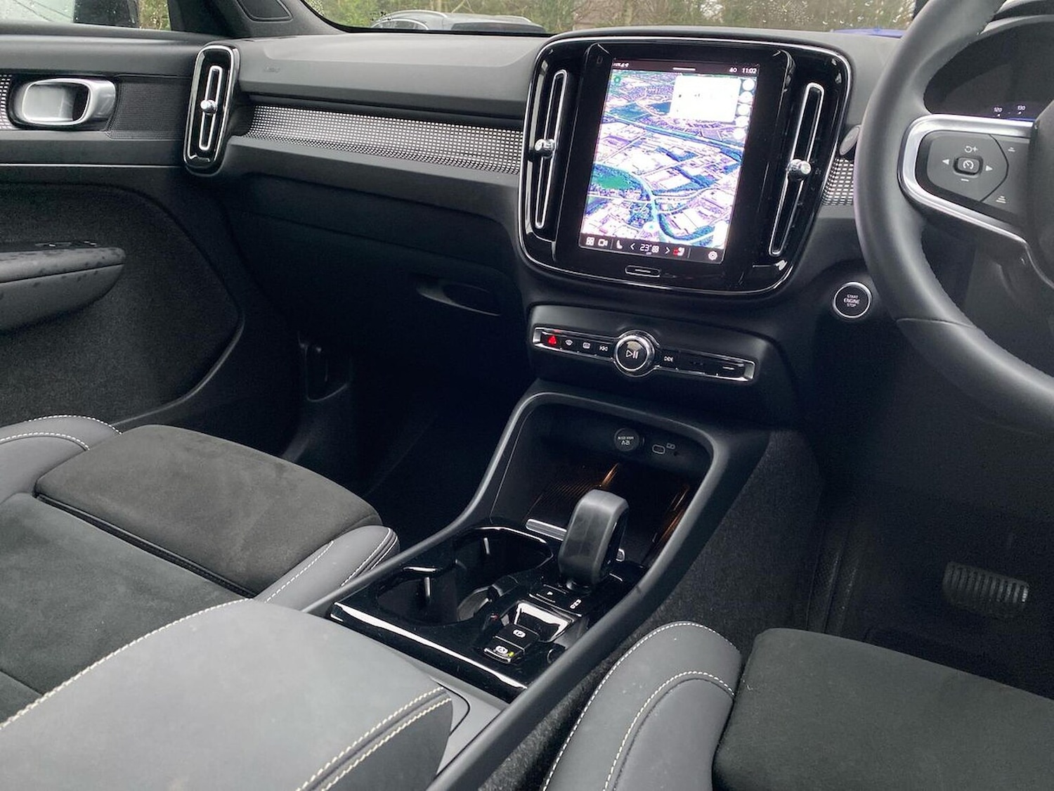 Used Volvo XC40 2024 for sale - 77488136: Photo 13