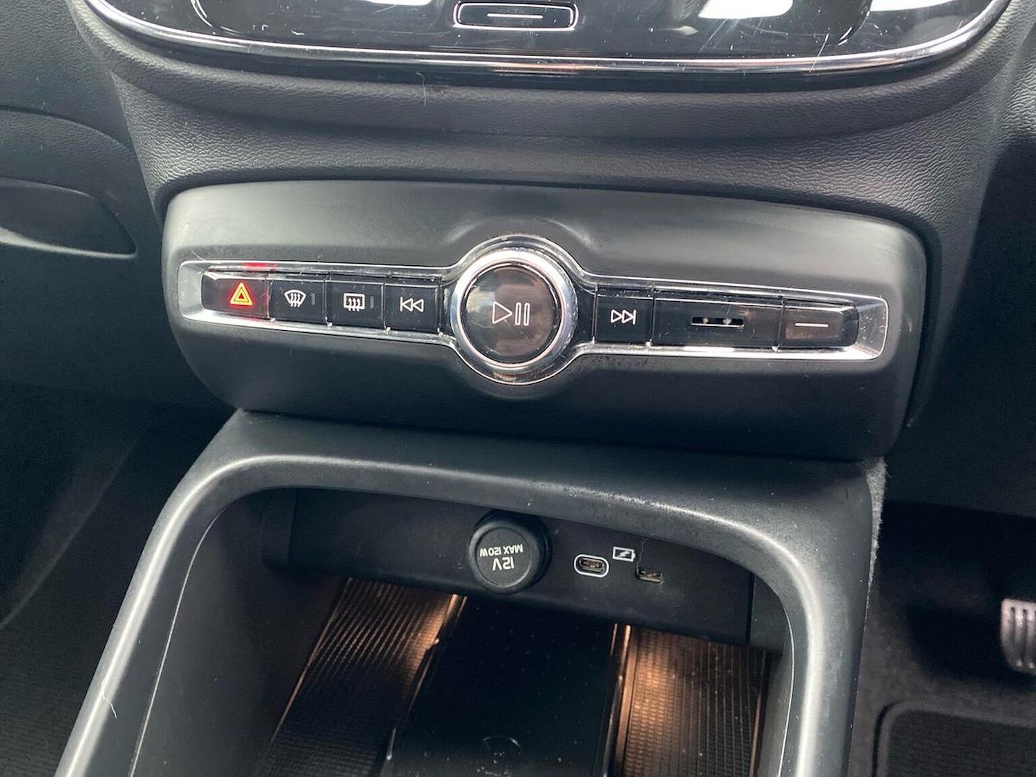 Used Volvo XC40 2024 for sale - 77488136: Photo 22