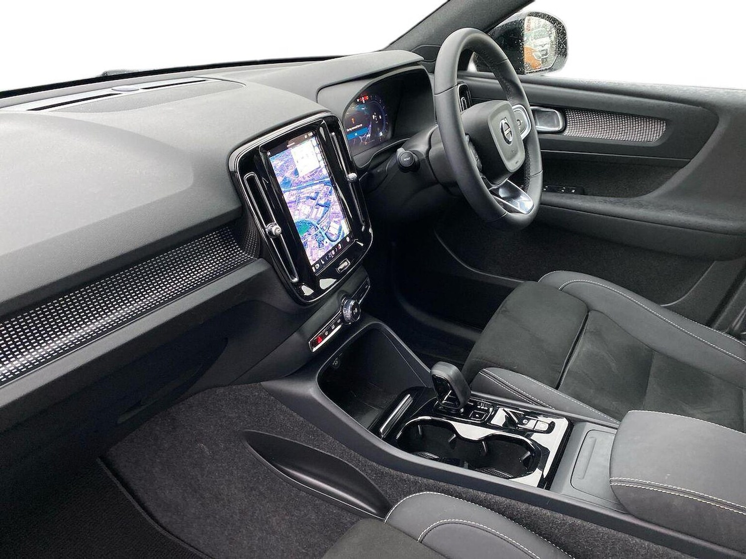 Used Volvo XC40 2024 for sale - 77488136: Photo 7