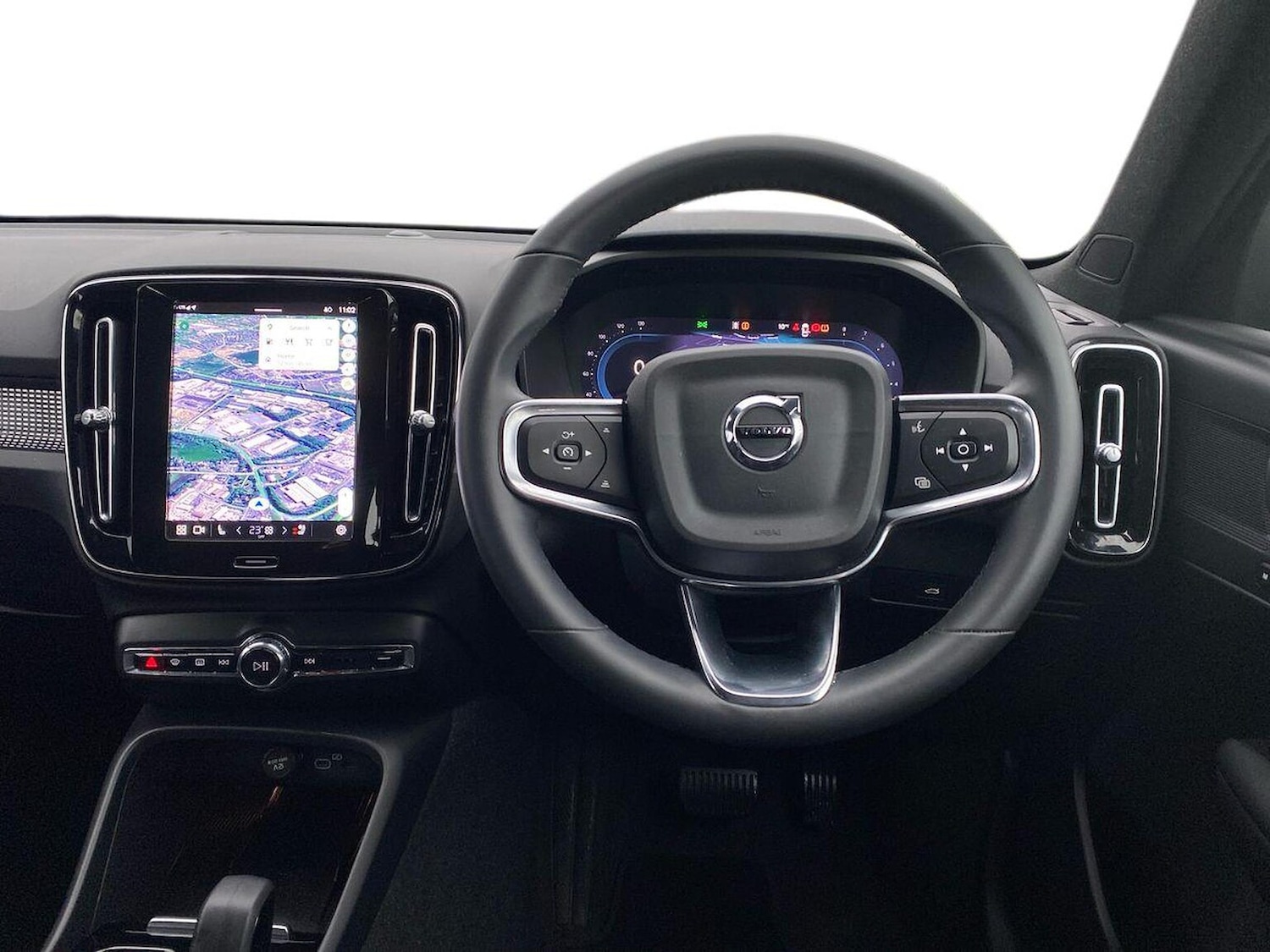 Used Volvo XC40 2024 for sale - 77488136: Photo 9