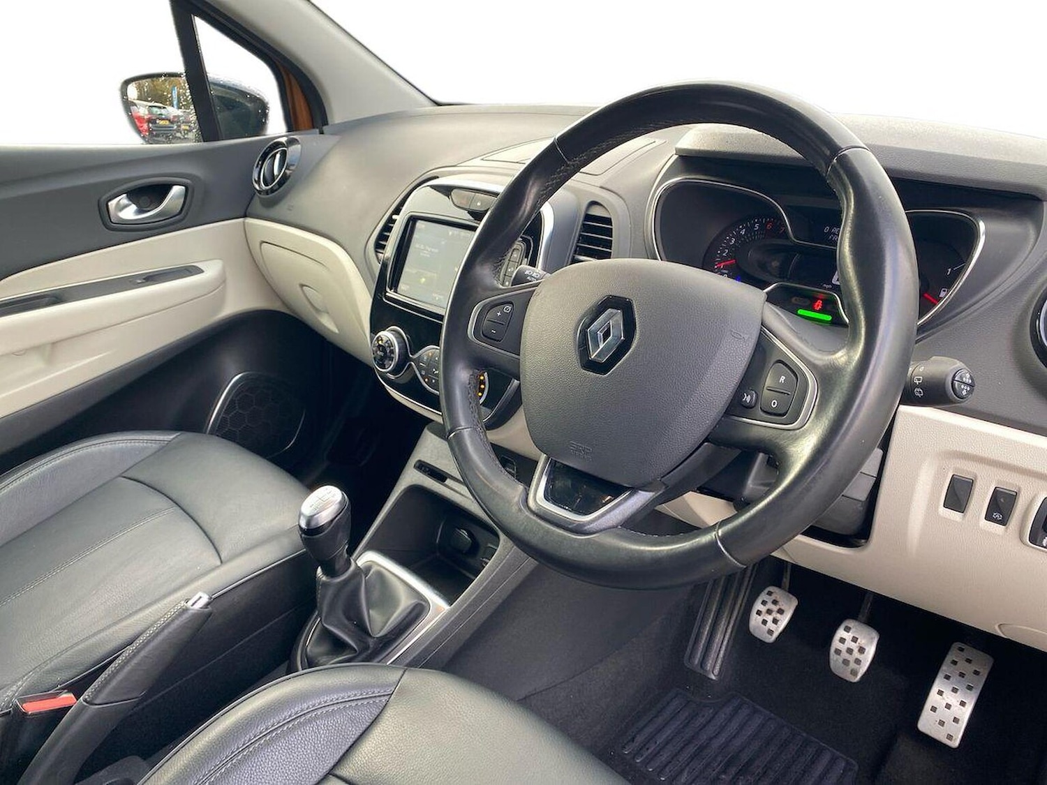 Used Renault Captur 2020 for sale - 76594653: Photo 15