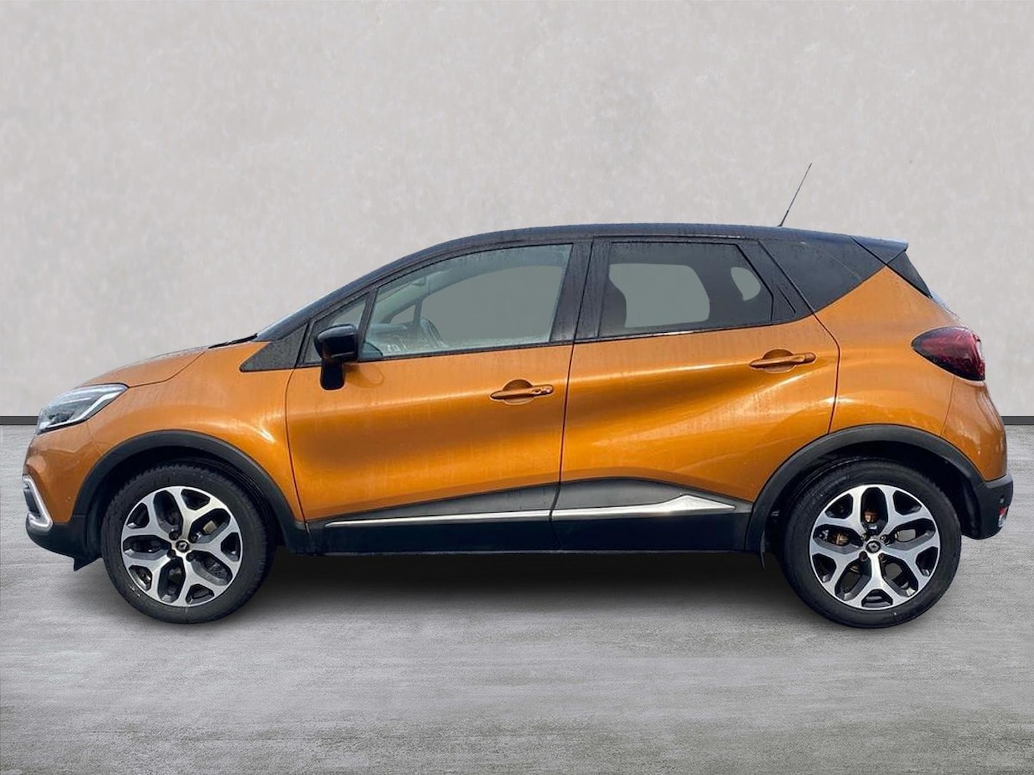 Used Renault Captur 2020 for sale - 76594653: Photo 19