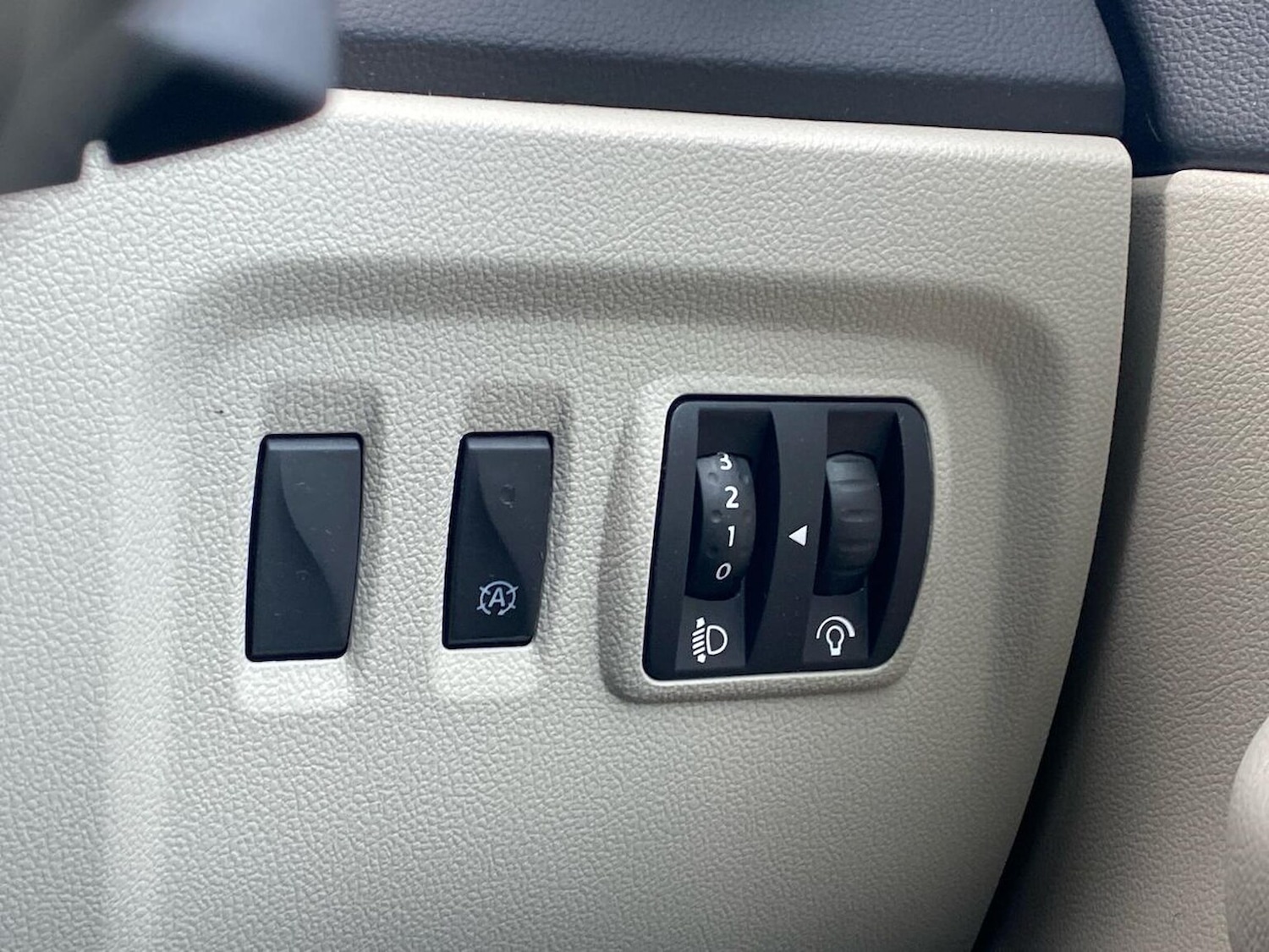 Used Renault Captur 2020 for sale - 76594653: Photo 23