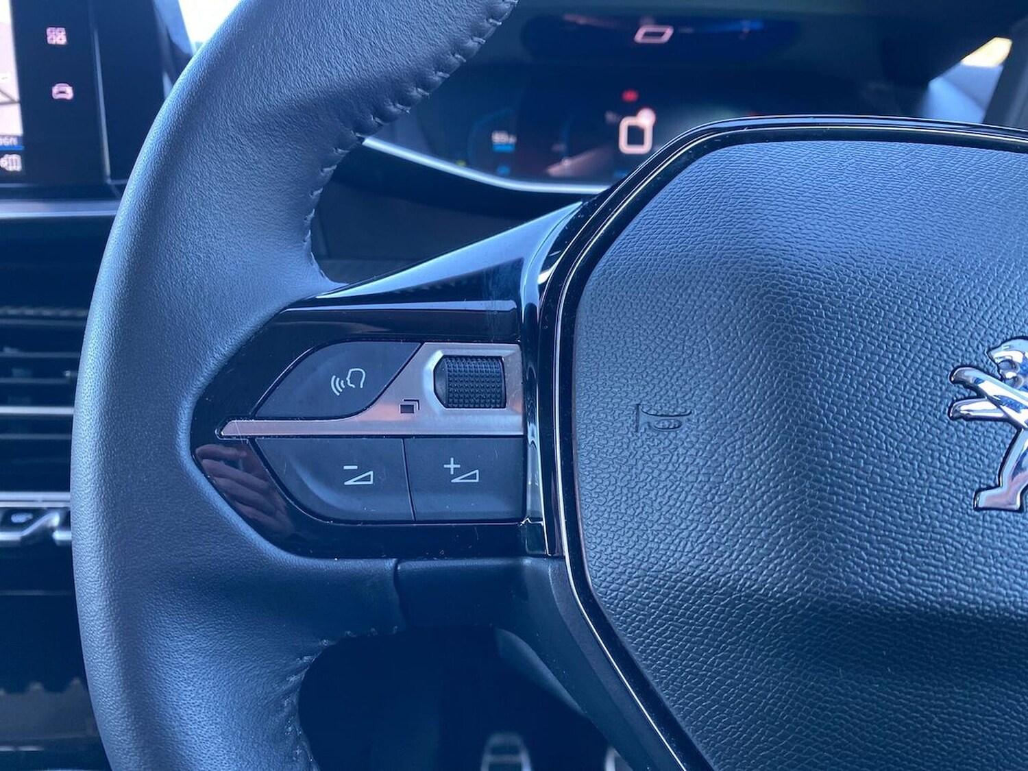 Used Peugeot 208 2023 for sale - 78193617: Photo 29