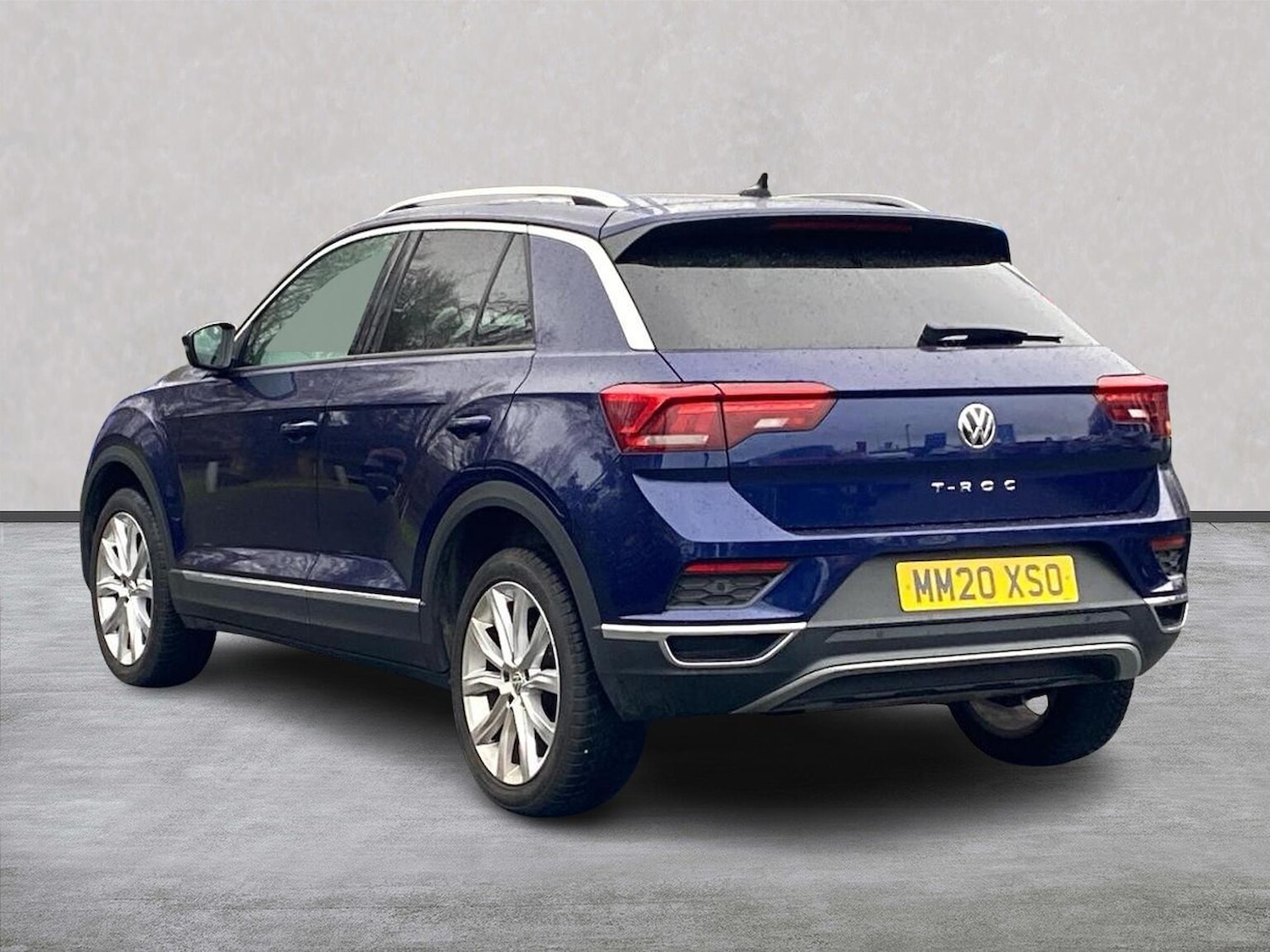 Used Volkswagen T-Roc 2020 for sale - 77024248: Photo 2
