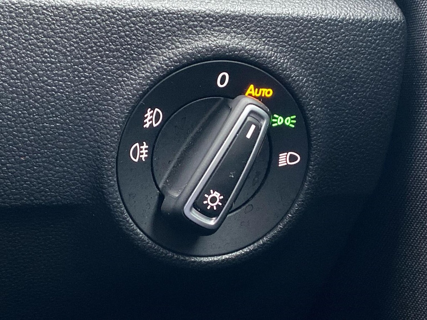 Used Volkswagen T-Roc 2020 for sale - 77024248: Photo 25