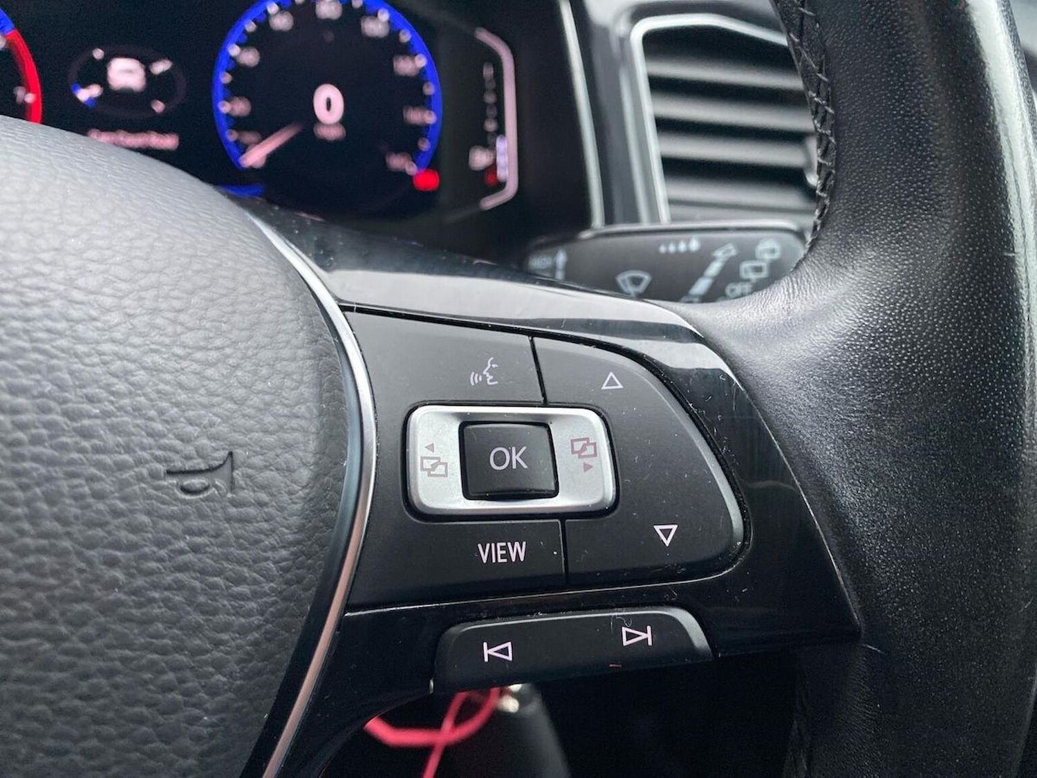 Used Volkswagen T-Roc 2020 for sale - 77024248: Photo 26