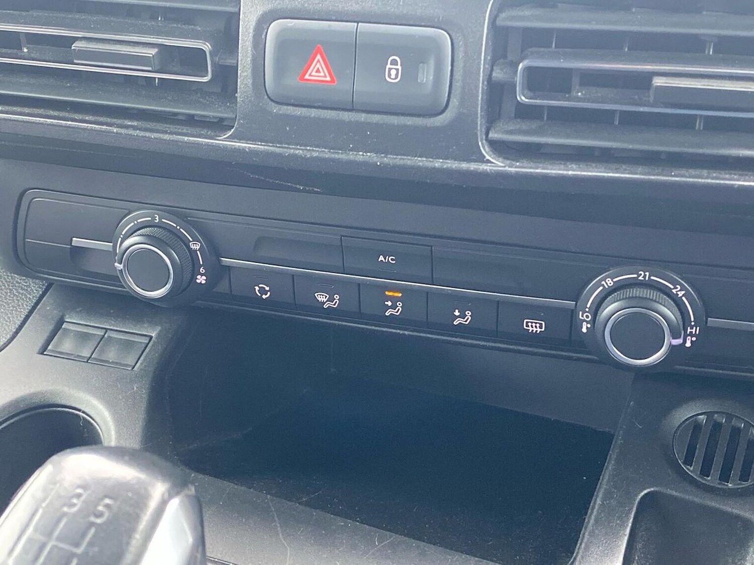 Used Vauxhall Combo Life 2020 for sale - 76165059: Photo 12