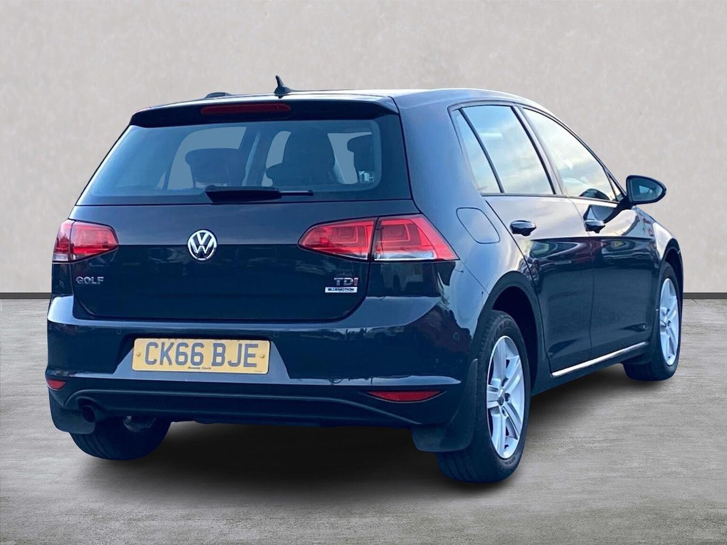 Used Volkswagen Golf 2016 for sale - 76566529: Photo 18